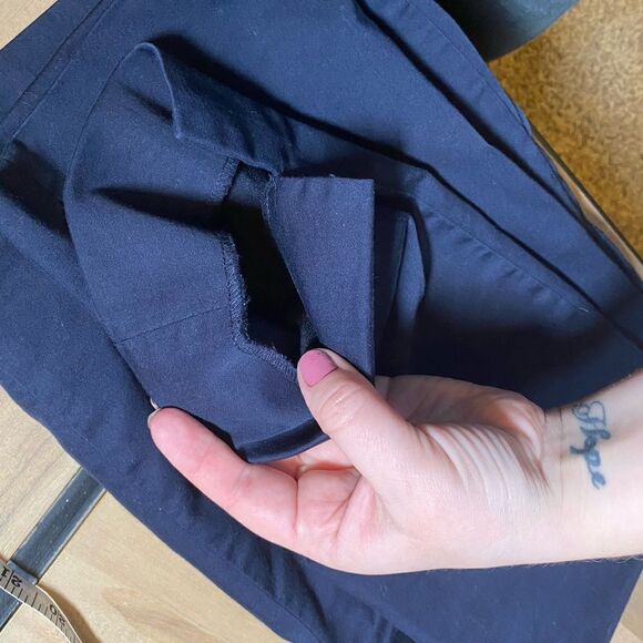 Ann Taylor navy blue dress capris 8p petite‎ - Picture 9 of 11